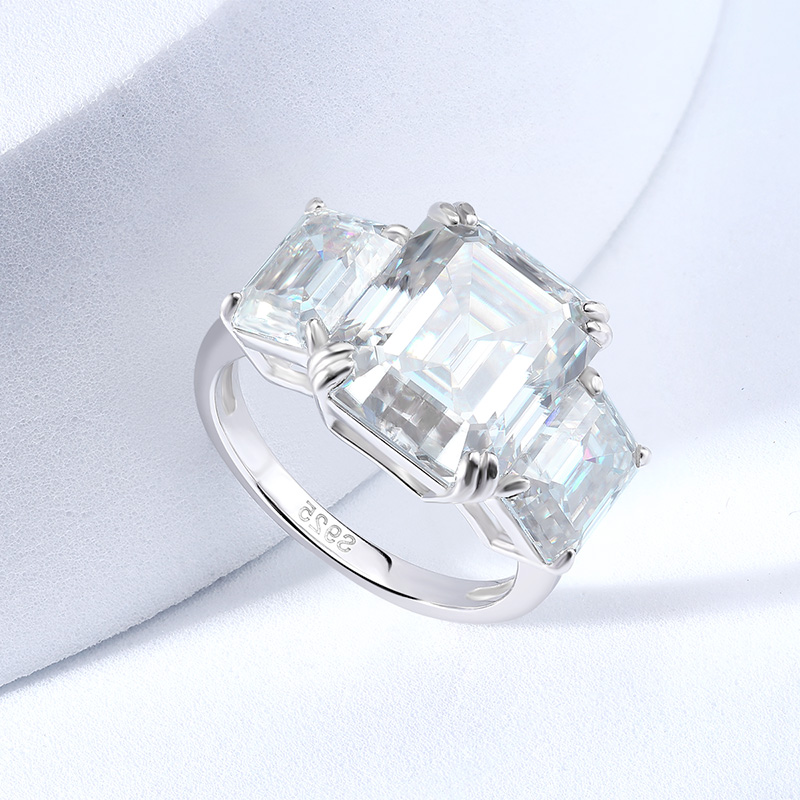 Smyoue 12cttw Emerald Cut Full - Moissanite Ring recensione e prezzo