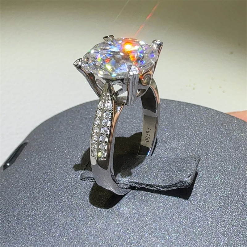 New 5 Carat D Color VVS1 Moiss - Moissanite Ring recensione e prezzo