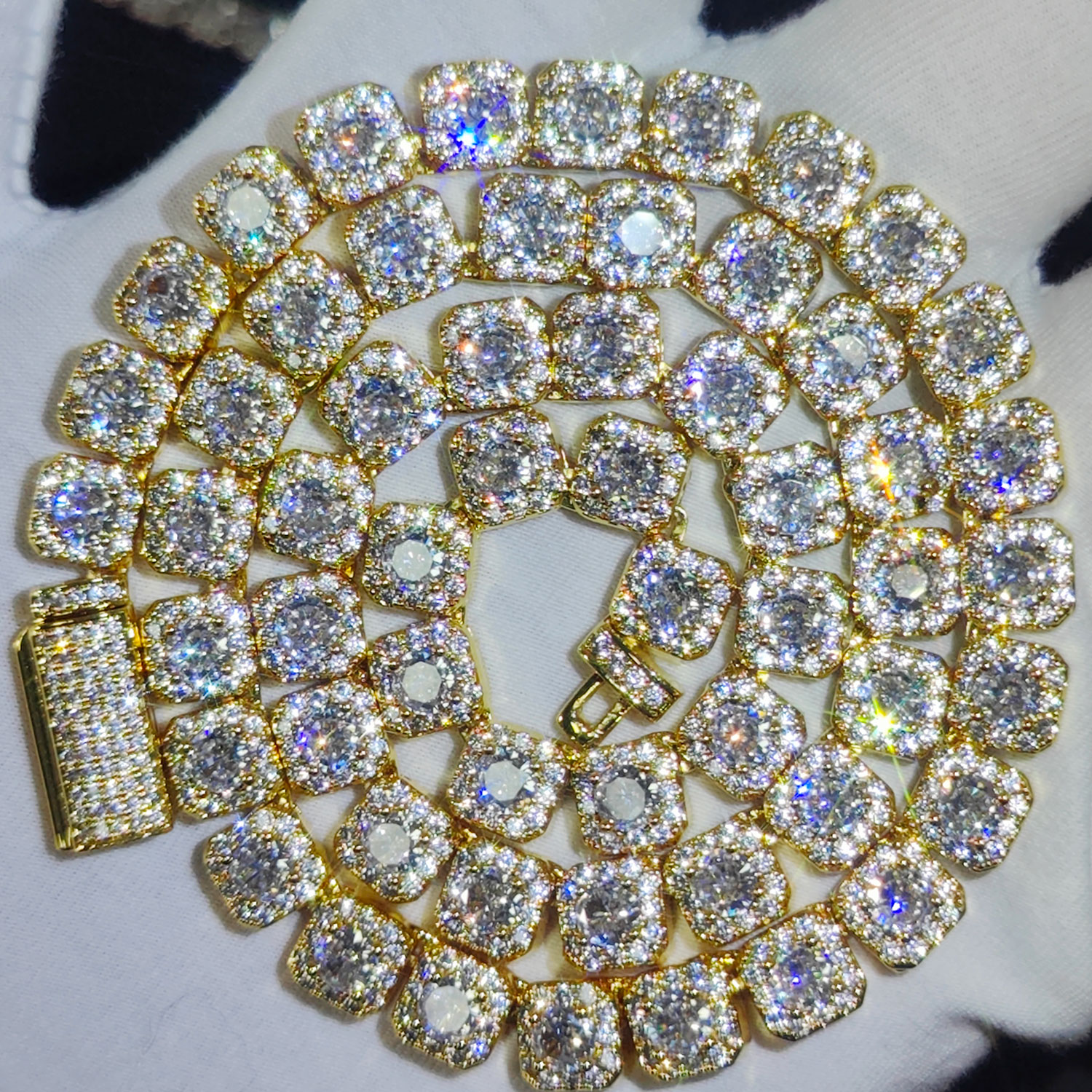 Clustered Diamond Tennis Chain - Tennis Bracelet Cubic recensione e prezzo