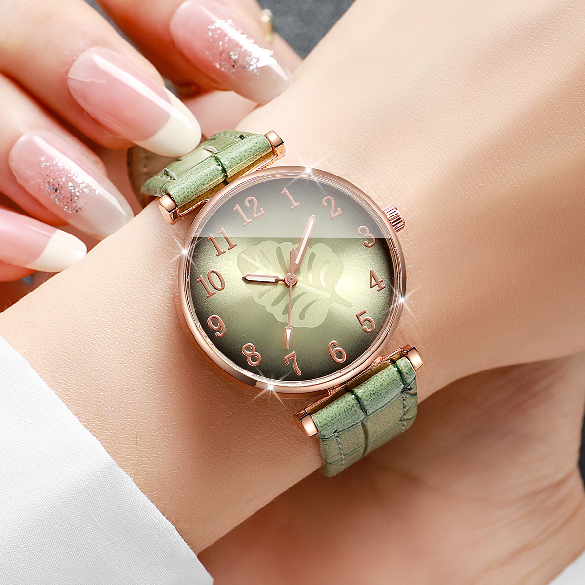 5PCS Fashion Leaf  Dial Women  - Jewelry Watches For Ladies recensione e prezzo